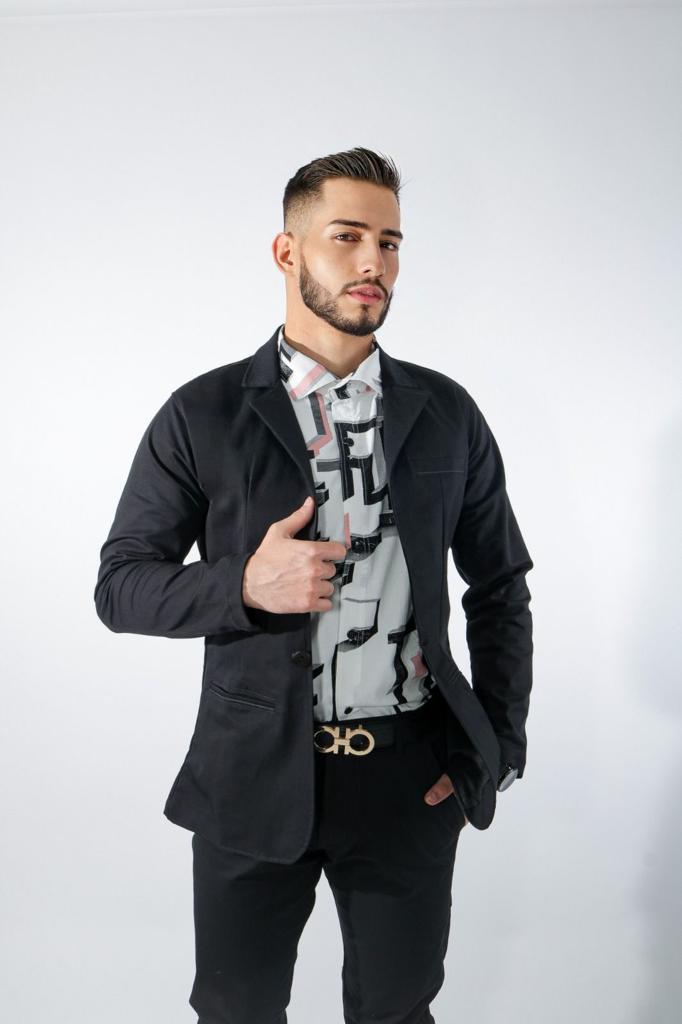 Blazer Slim de Caballero N105 – Elegancia y Estilo para Cualquier Ocasión